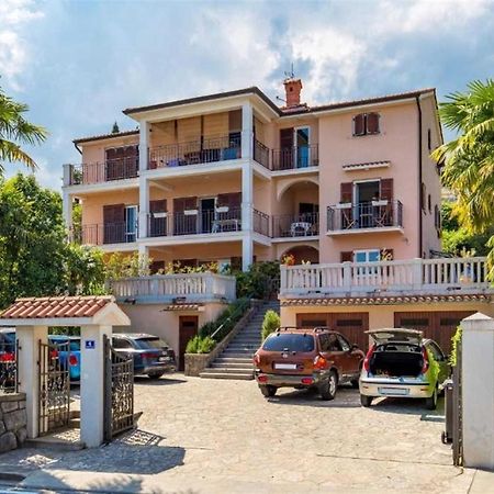 Rona Apartments Ani Ičići Exterior foto