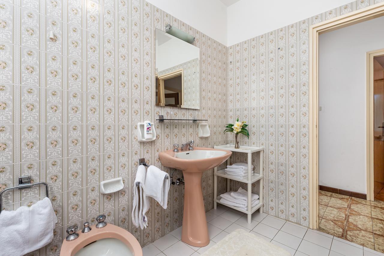 Rona Apartments Ani Ičići Exterior foto