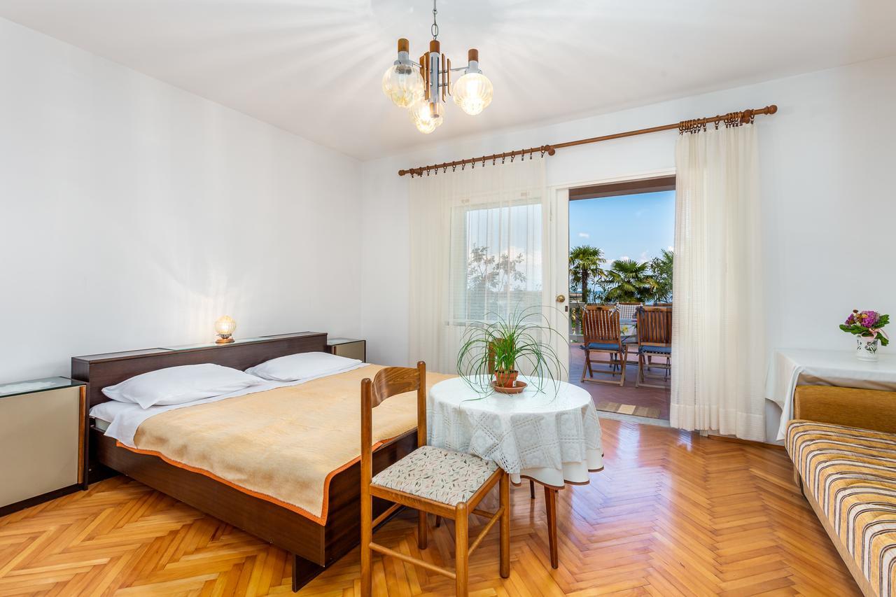 Rona Apartments Ani Ičići Exterior foto