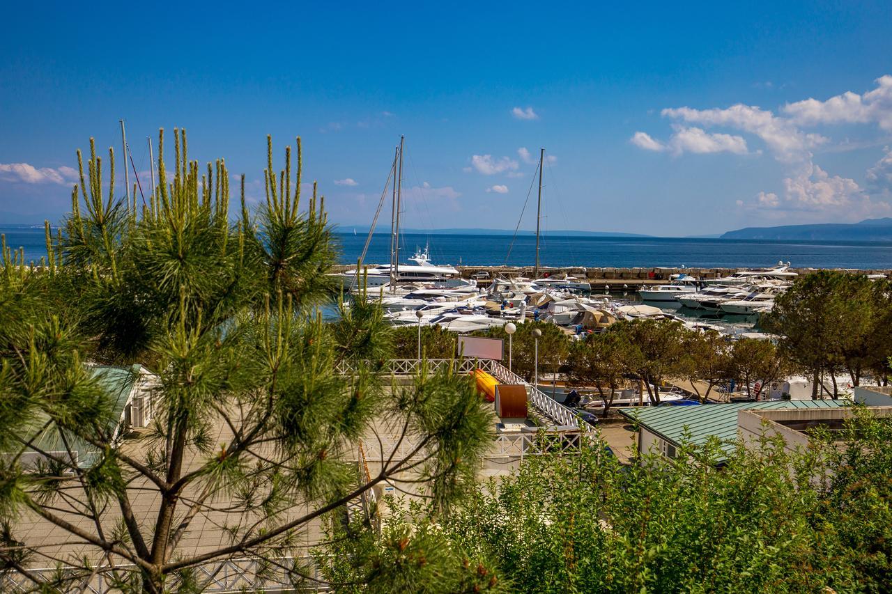 Rona Apartments Ani Ičići Exterior foto