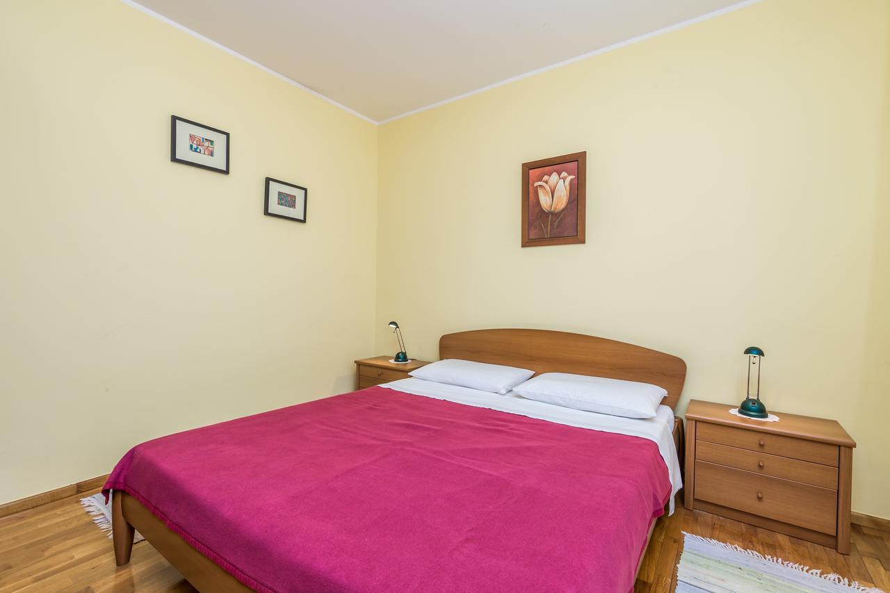 Rona Apartments Ani Ičići Exterior foto