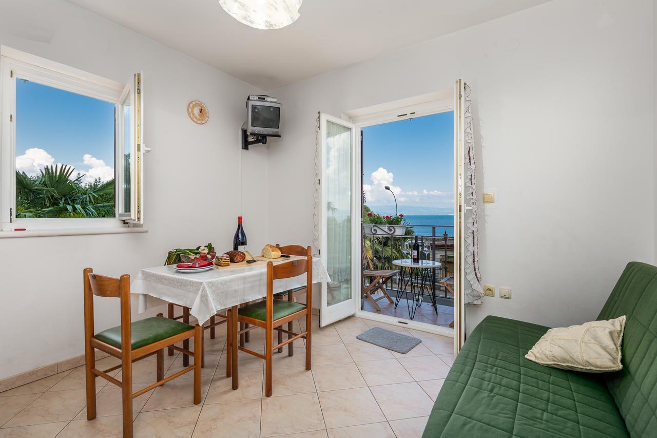 Rona Apartments Ani Ičići Exterior foto