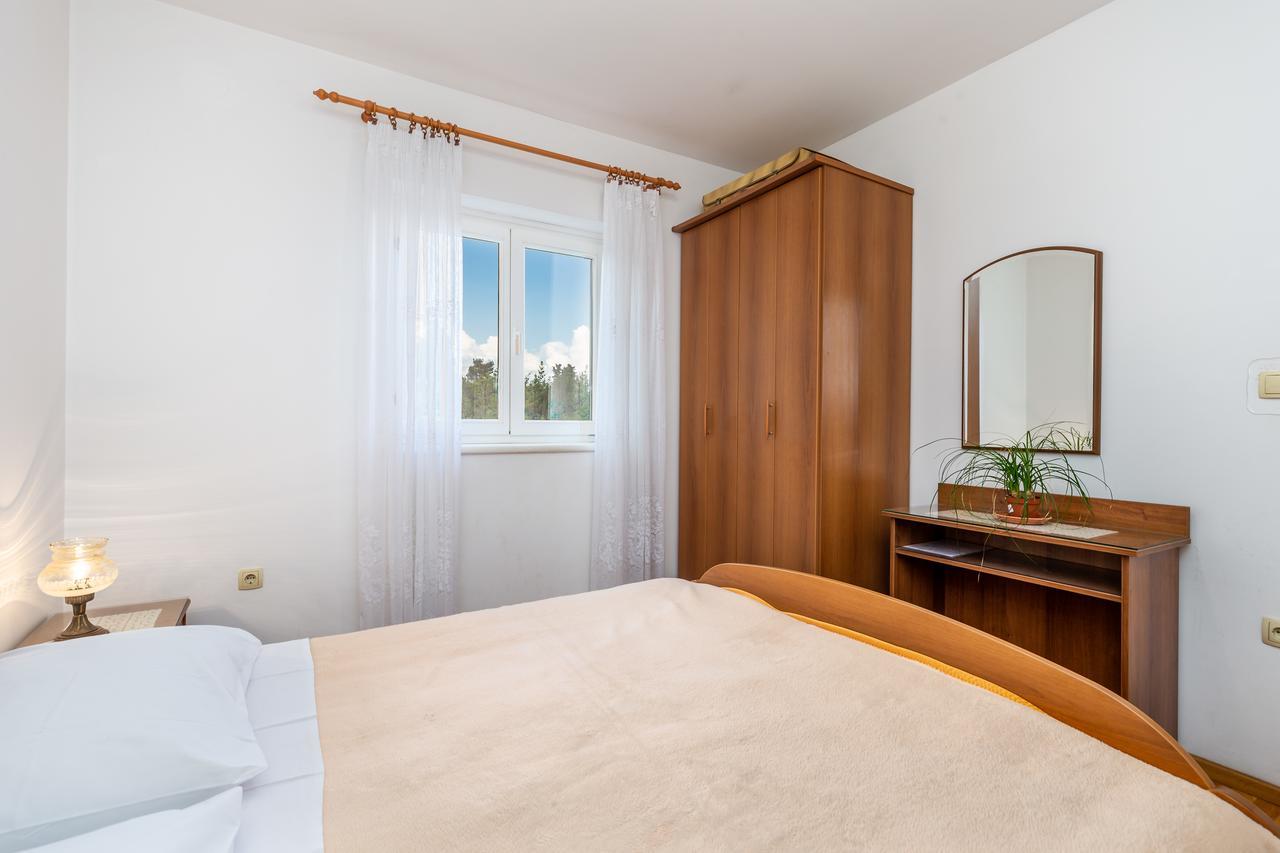 Rona Apartments Ani Ičići Exterior foto