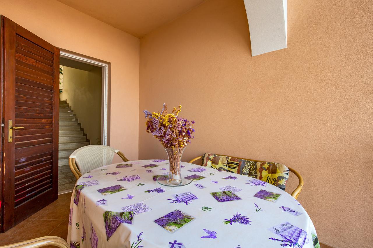 Rona Apartments Ani Ičići Exterior foto